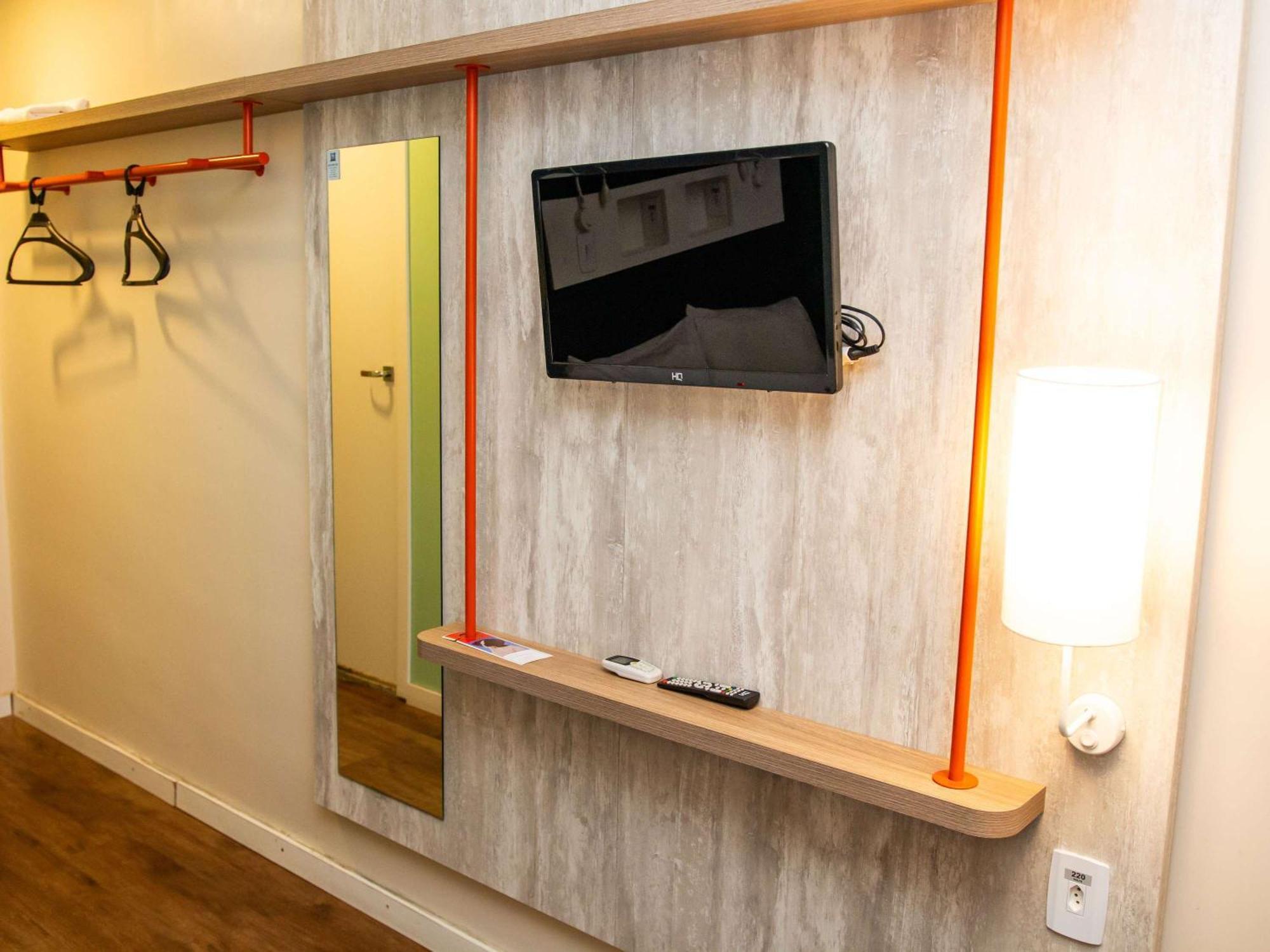Ibis Budget Itaperuna Exterior photo